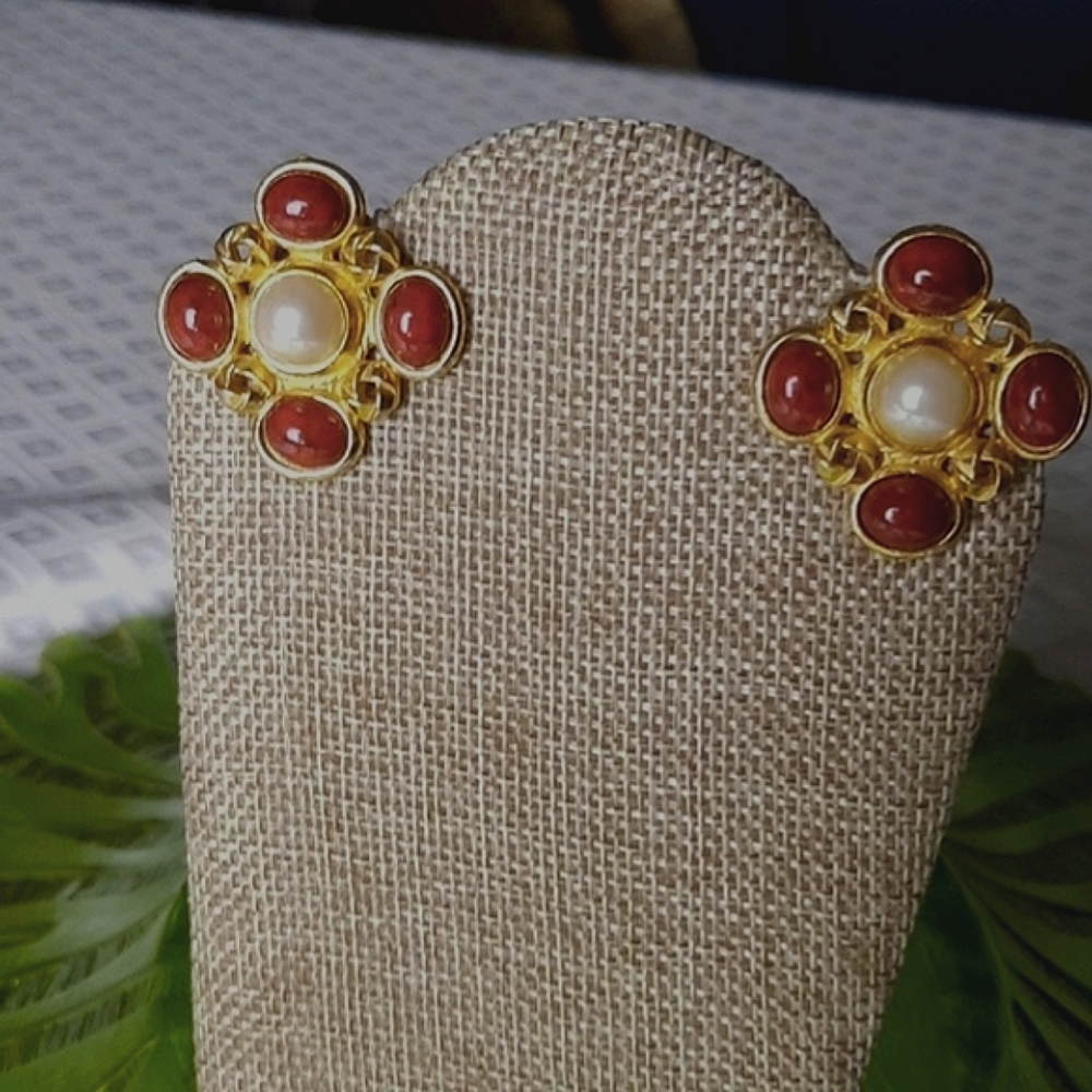 Vintage Faux Pearl Clip-on Earrings